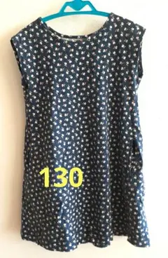 130 ワンピース ノースリーブ UNIQLO 紺 花柄