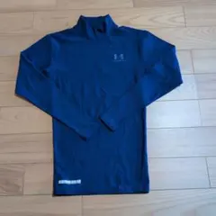 UNDER ARMOUR ネイビー ハイネック アンダーシャツ