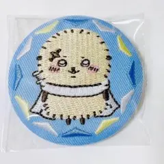 ちいかわ 刺繍缶バッジ 7.ラッコ①