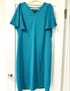 【 KBF+ 】★未使用★ターコイズ Vネック フレアスリーブ ワンピース