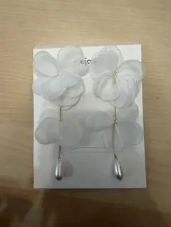 ブライダルピアス　花びら