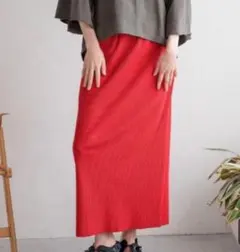 【美品】早いもの勝ち！ローリーズファーム　タイトスカート　赤