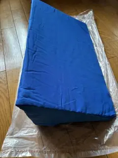 三角クッション　腰枕　床ずれ防止　介護　ペット介護　2個セットのサムネイル