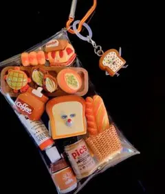 ガチャ詰めポーチ　パンどろちゃん　かくれみのじゅつ