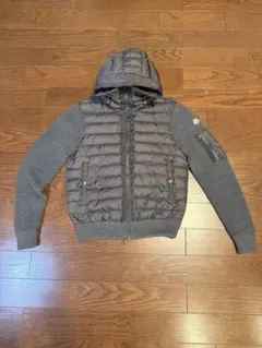 【美品】MONCLER モンクレール ニットダウンジャケット　グレー　Mサイズ
