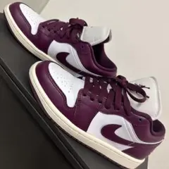 NIKE スニーカー