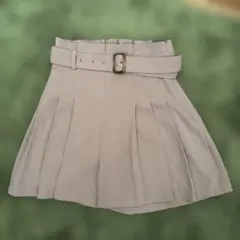 ショートパンツのサムネイル