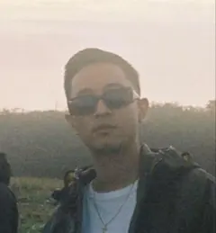 KEIJU着用 Ray-Ban（レイバン）KILLIAN サングラスRB4395