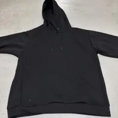 ブラック プルオーバーパーカー