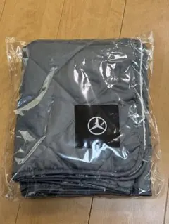 【非売品】メルセデスベンツ　オリジナルキルティングブランケット 非売品】メルセデスベンツ オリジナルキルティングブランケット