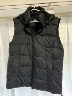 ZARA ブラック ダウンベスト フード付き　XS