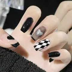 ネイルチップ　つけ爪　ハート　黒　格子　クール　ギャル　ラメ　ブラック　綺麗系