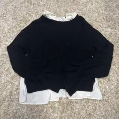 SNIDEL 黒の長袖ニットと白のブラウス