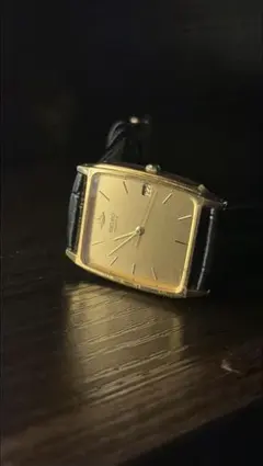 Vintage Seiko tank 1987年製　クレストマーク　新品電池 Vintage Seiko tank 1987年製 クレストマーク 新品電池 - メルカリ