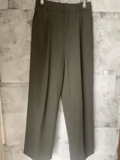 【美品】ユニクロ タックワイドパンツ（ワンタック）オリーブ Mサイズカーキ