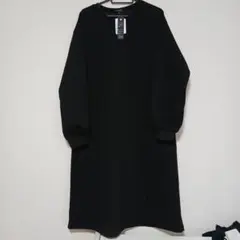 黒い長袖カットソーワンピース