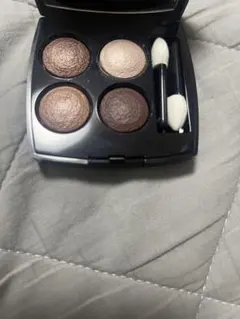 CHANEL レキャトルオンブル　226のサムネイル