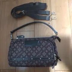 【匿名配送】クリスチャンオリビエ　財布兼用バック