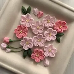 【桜　10点】つまみ細工　桜　蕾　お花パーツ　春　卒業　羽子板　可愛い☆