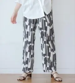 A part by■Poキカガラストレートパンツ　Mサイズのサムネイル