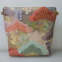 正絹袋帯 (美品 藤 老松柄 ピンク色)リメイクショルダーバックのサムネイル