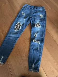 スキニージーンズ