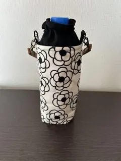 1087】クッキーフラワー ペットボトルカバー ハンドメイド 黒 花柄