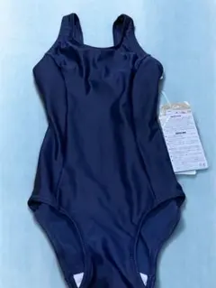 スクール水着女の子