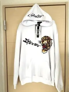 Item thumbnail for item 2657add4-5964-47b3-bf5f-562641c9d14e