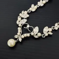 Item thumbnail for item b856a1f2-d721-4fae-bd06-fd0de9480a4e