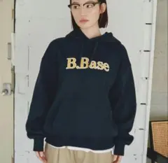 B.Base フード付きパーカー ネイビー