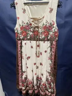 ローズパネル柄ワンピース　アクシーズファム