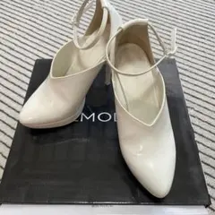 【お値下げ中】EMODA ホワイトハイヒールのサムネイル