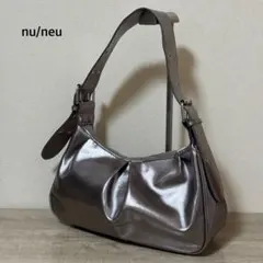un/neu メタリック ワンハンドルタック ハンドバッグ