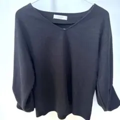 Discoat黒 Vネック 七分袖セーター