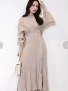 新品未使用　MERCURY DUO 異素材ドッキングフレアニットワンピース