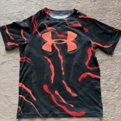 Under Armour HeatGear Tシャツ YLG 黒/赤