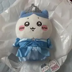 ちいかわ　プリンセス誕生日ぬいぐるみ　ハチワレ