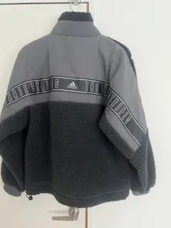 adidas フリースボアジャケット グレー/ブラック