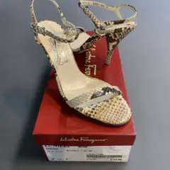 Salvatore Ferragamo LUMIERE パイソン サンダルのサムネイル