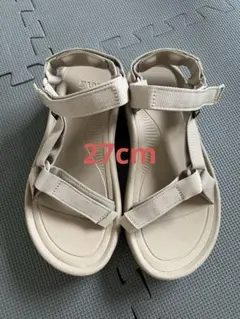 Teva サンダル ベージュ レディースのサムネイル