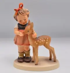 Goebel フンメル人形 編み物をする少女 置物 - メルカリ