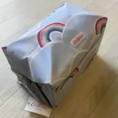 新品タグ付きCath Kidston 虹と雲の大きいポーチ