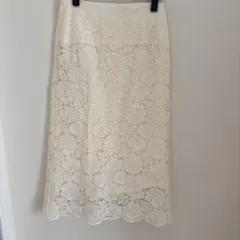 TIARA ホワイト レース タイトスカートのサムネイル