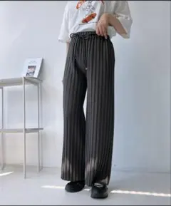 AS KNOW AS ベルト付き プリーツパンツ