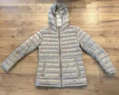 廃盤人気　OLD UNIQLO　ウルトラライトダウンパーカー　グレー　シルバー