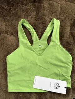 【土日限定価格】 正規品 alo yoga ブラタンク xsサイズのサムネイル