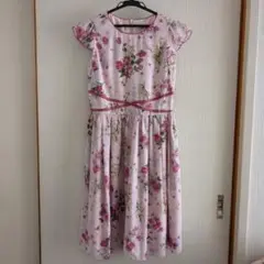 TOCCA トッカ ワンピース ドレス 140 宝塚コラボ 花柄 刺繍 レース TOCCA トッカ ワンピース ドレス 140 宝塚コラボ 花柄 刺繍 レース