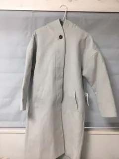 【値下げしました】フード付きコート　グレー