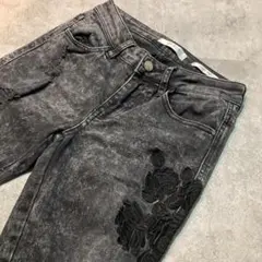 【GUESS】ゲス Sexy Curve スキニーデニムパンツ ブラック